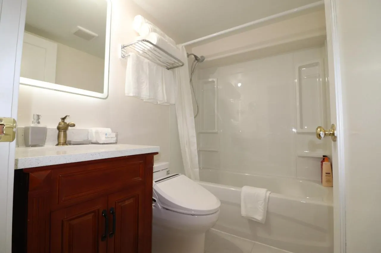 Homestay Victoria Gorge Waterway Vacation Home Canada