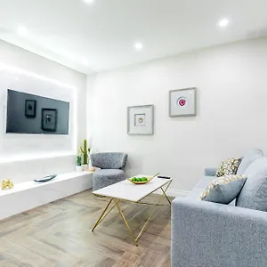 Modern Pet-friendly Chinatown Toronto